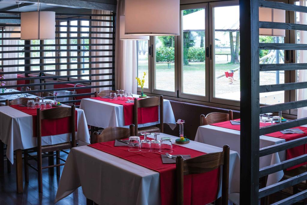 Ristorante Albergo Al Donatore Teòr Εξωτερικό φωτογραφία