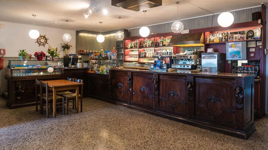 Ristorante Albergo Al Donatore Teòr Εξωτερικό φωτογραφία