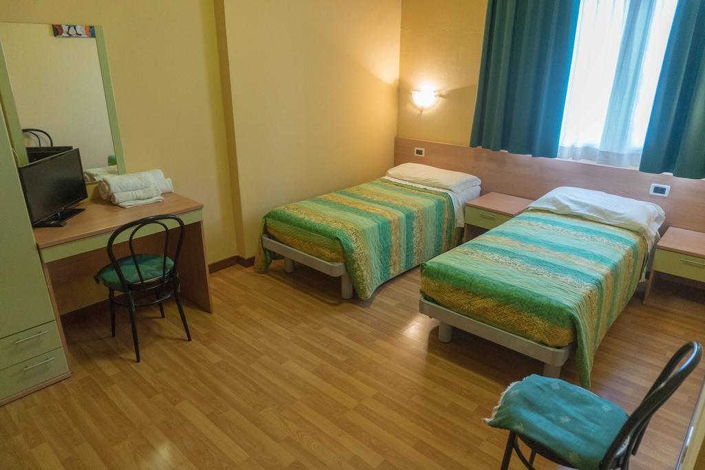 Ristorante Albergo Al Donatore Teòr Δωμάτιο φωτογραφία